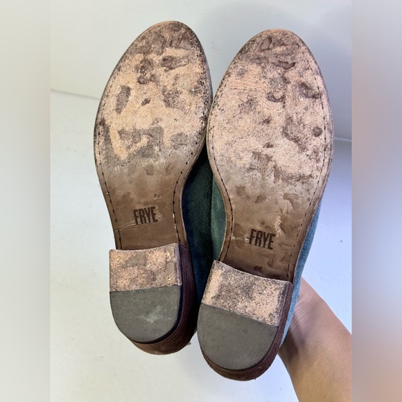 Frye Women's Carson Shootie Ankle Boot - Picture 9 of 9